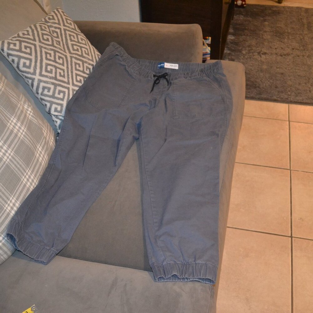 Pre owned Old Navy Modern Jogger size XL color blue.